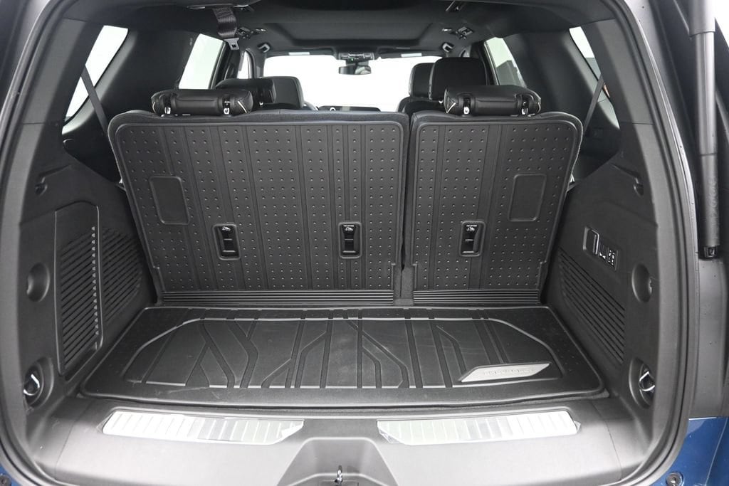2026 Chevrolet Tahoe Premier - Photo 11