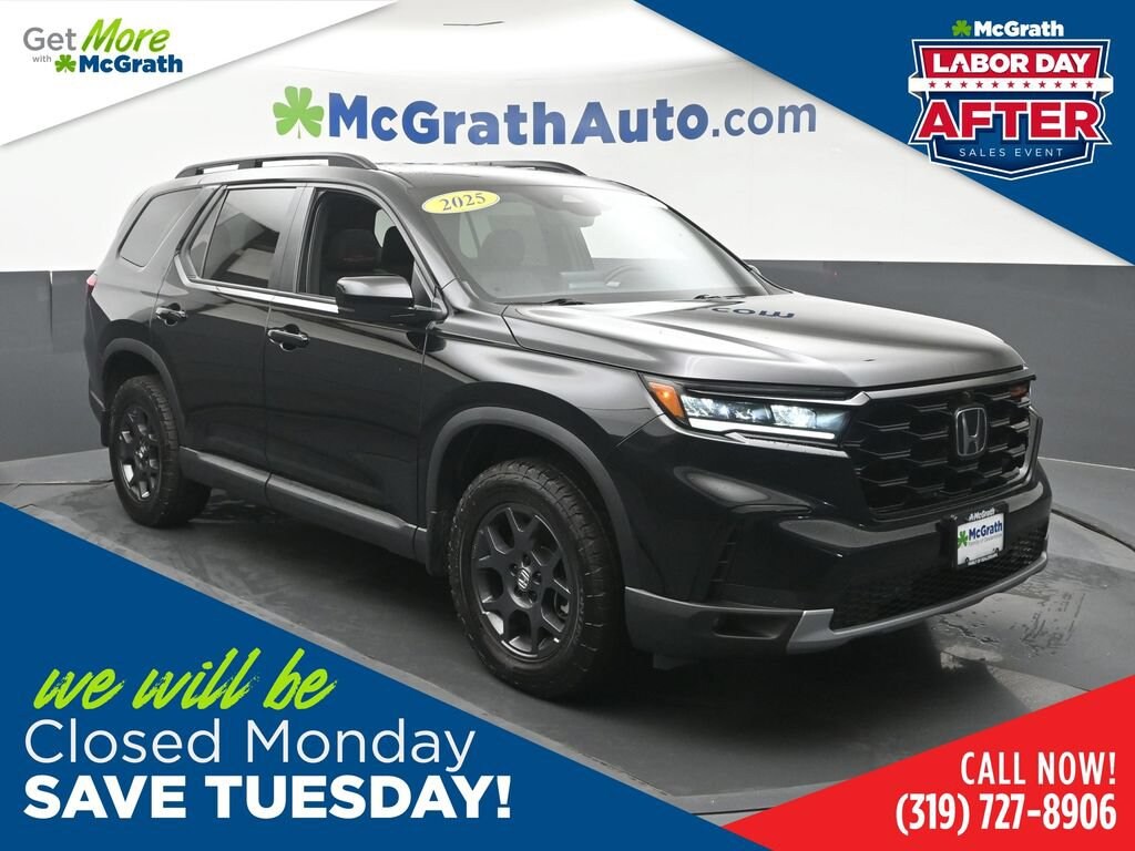 Used 2025 Honda Pilot TrailSport SUV
