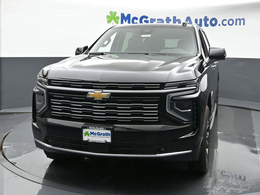 2025 Chevrolet Suburban High Country photo 4