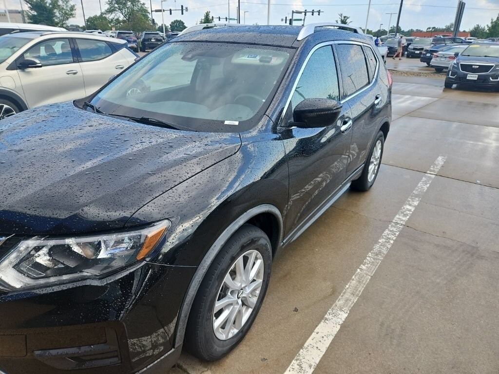 Used 2020 Nissan Rogue SV SUV