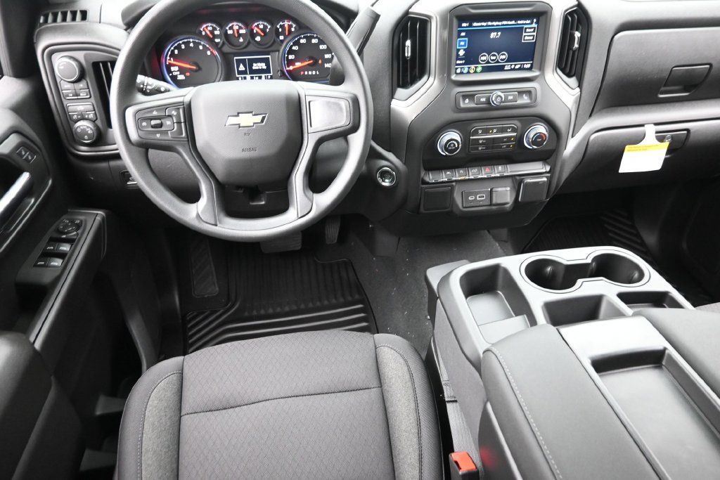 2026 Chevrolet Silverado 1500 Custom - Photo 13