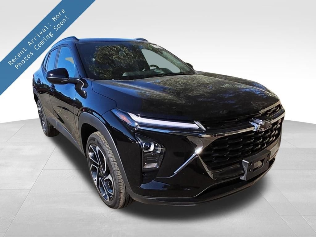 Used 2025 Chevrolet Trax 2RS SUV