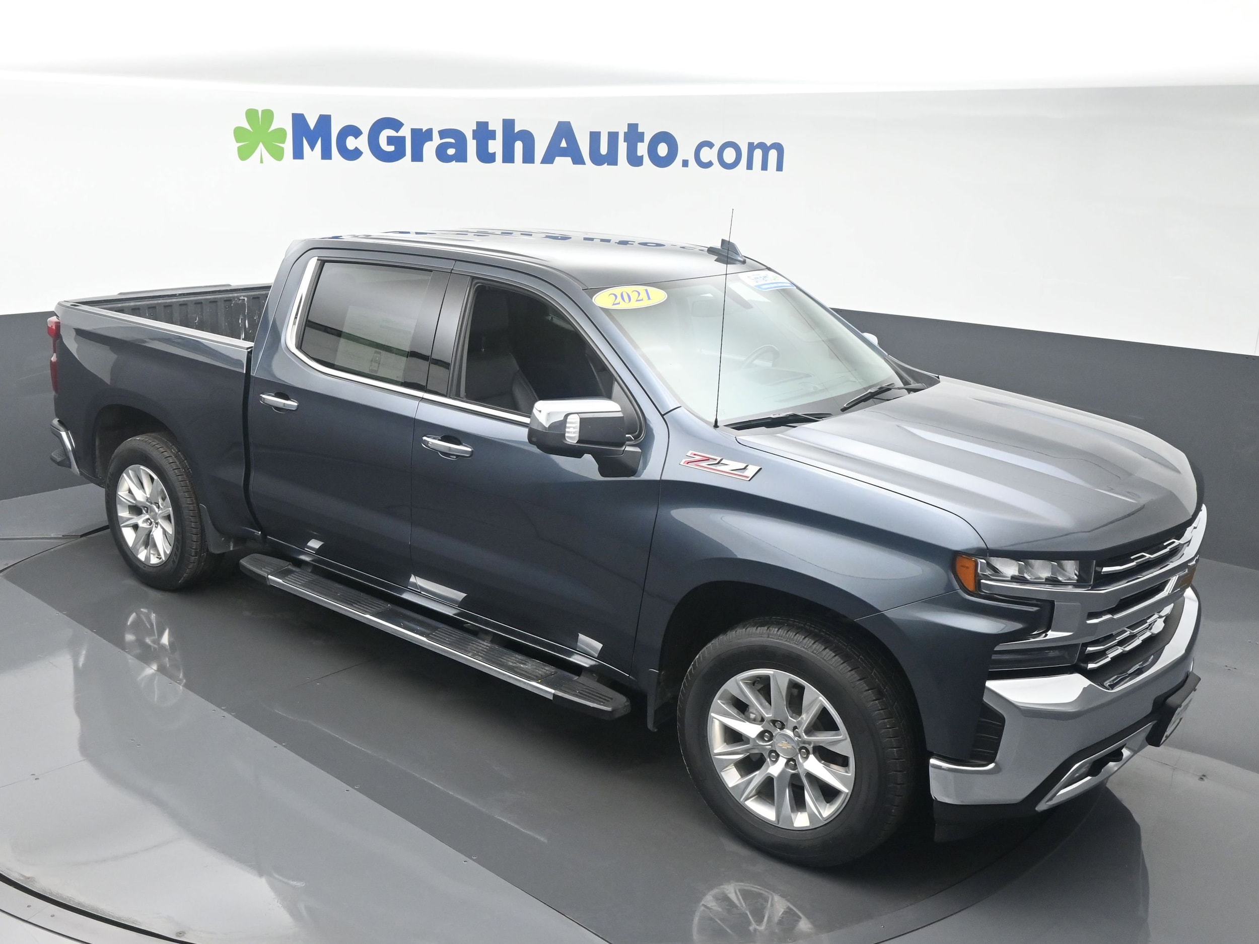 Used 2020 Chevrolet Silverado 1500 LTZ with VIN 3GCUYGED0LG338190 for sale in Cedar Rapids, IA