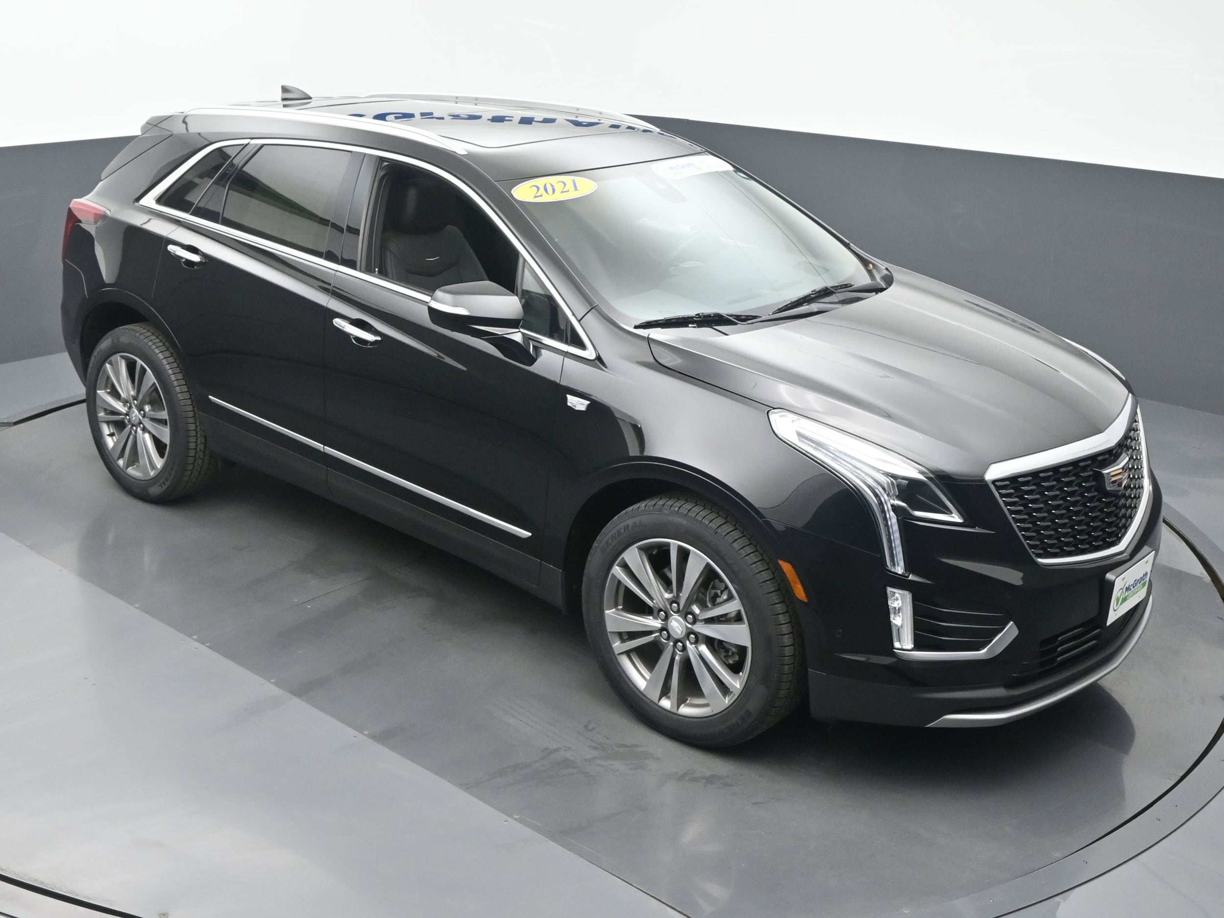 Used 2021 Cadillac XT5 Premium Luxury with VIN 1GYKNDRS8MZ186274 for sale in Cedar Rapids, IA