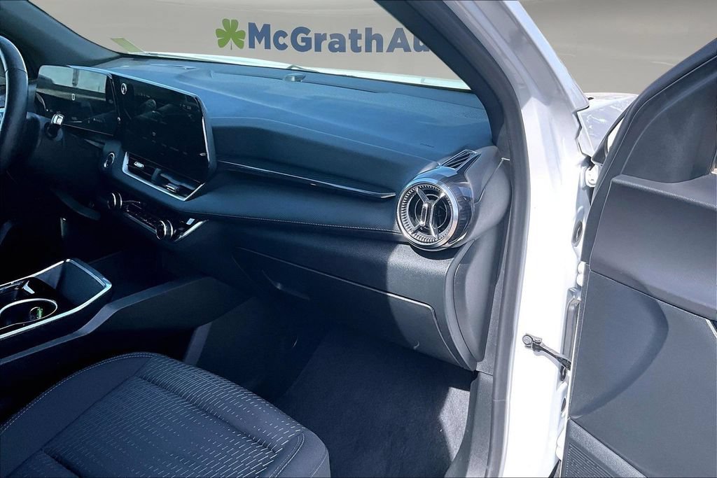 2025 Chevrolet Equinox LT - Photo 29