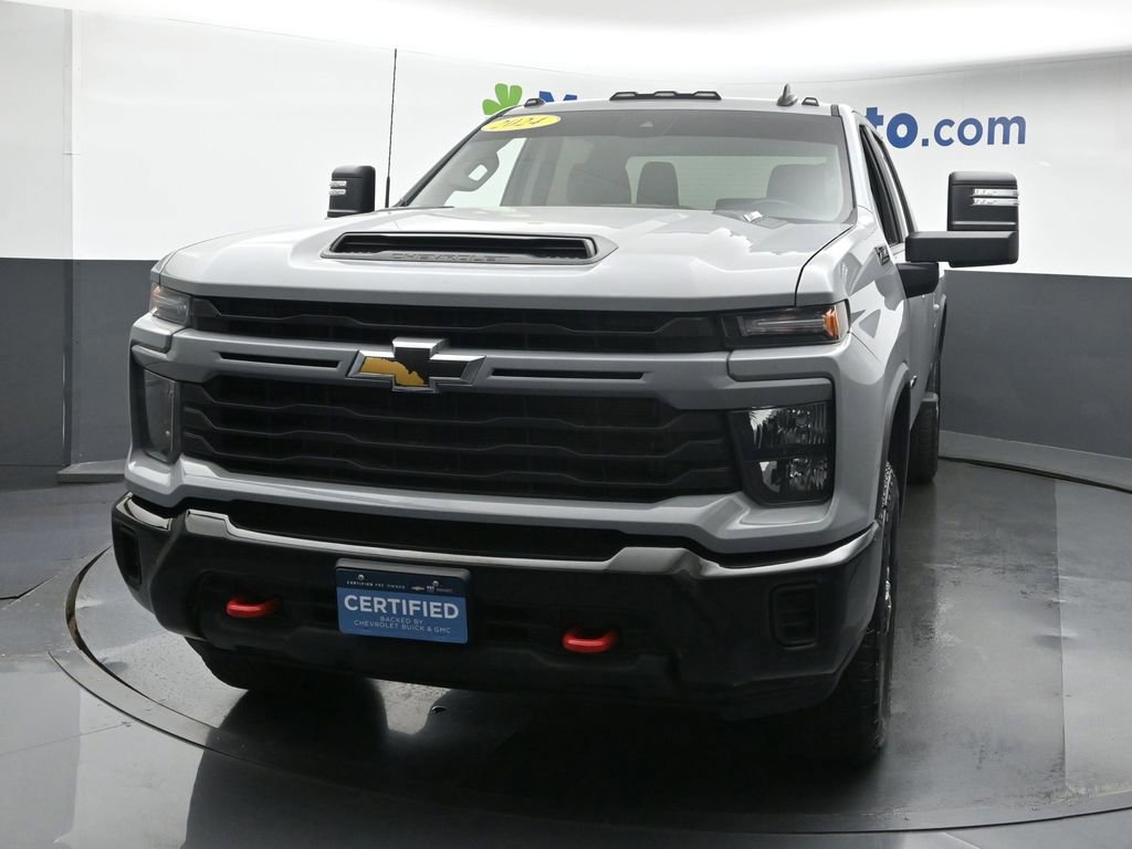 2024 Chevrolet Silverado 2500HD Custom photo 4