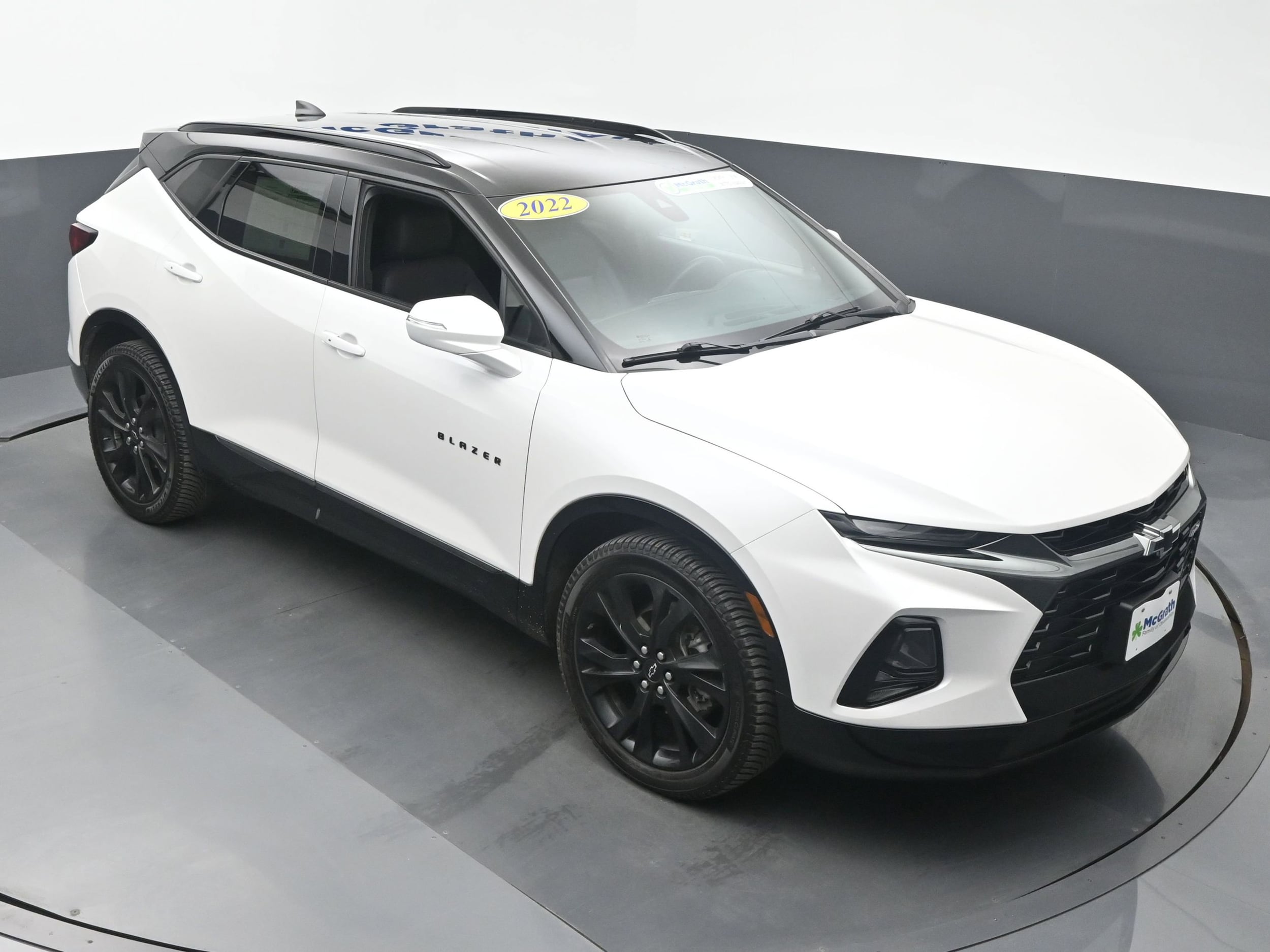 Used 2022 Chevrolet Blazer RS with VIN 3GNKBKRS7NS158135 for sale in Cedar Rapids, IA