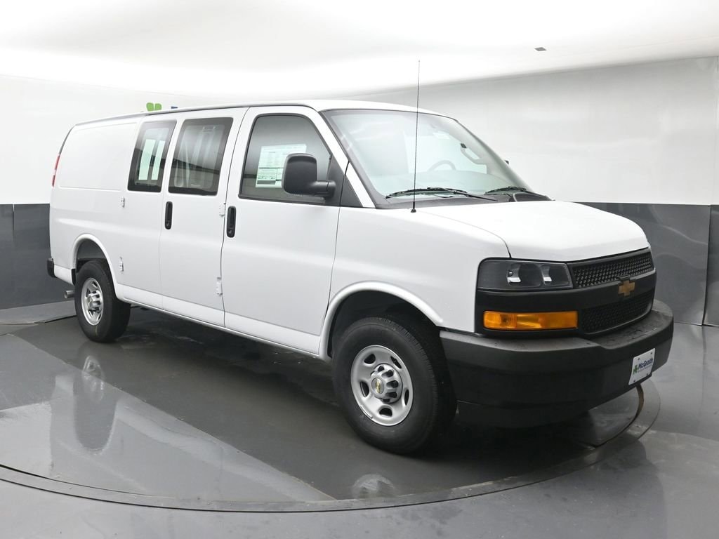 New 2026 Chevrolet Express Cargo 2500 1WT Van