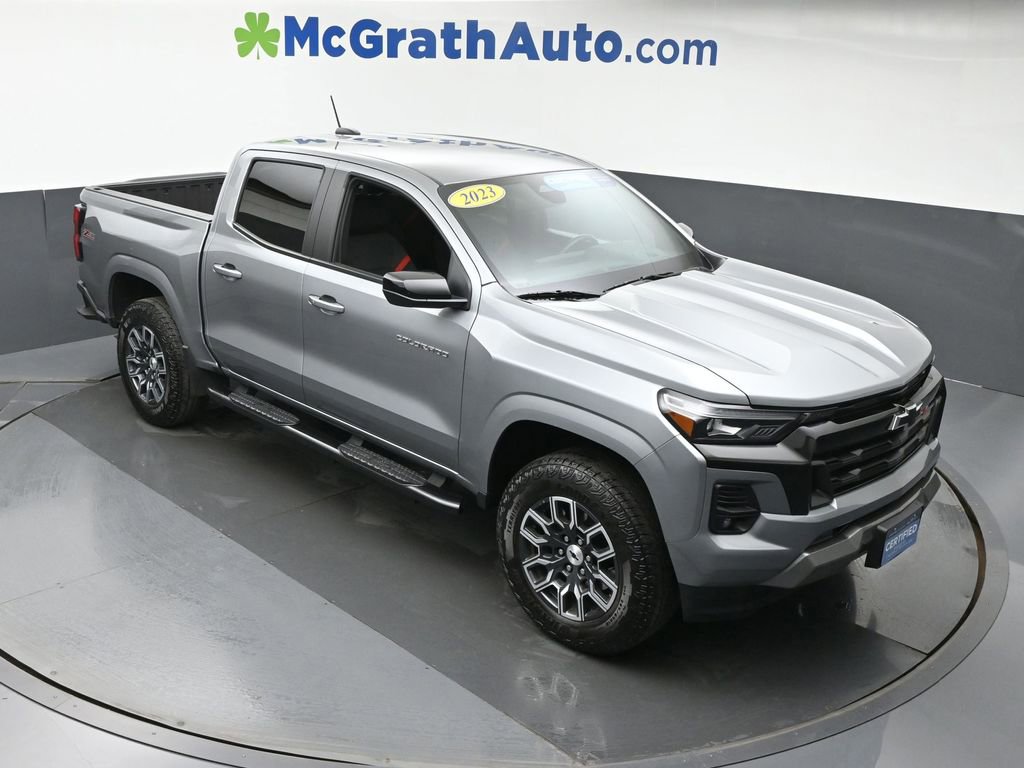 2023 Chevrolet Colorado Z71 photo 2
