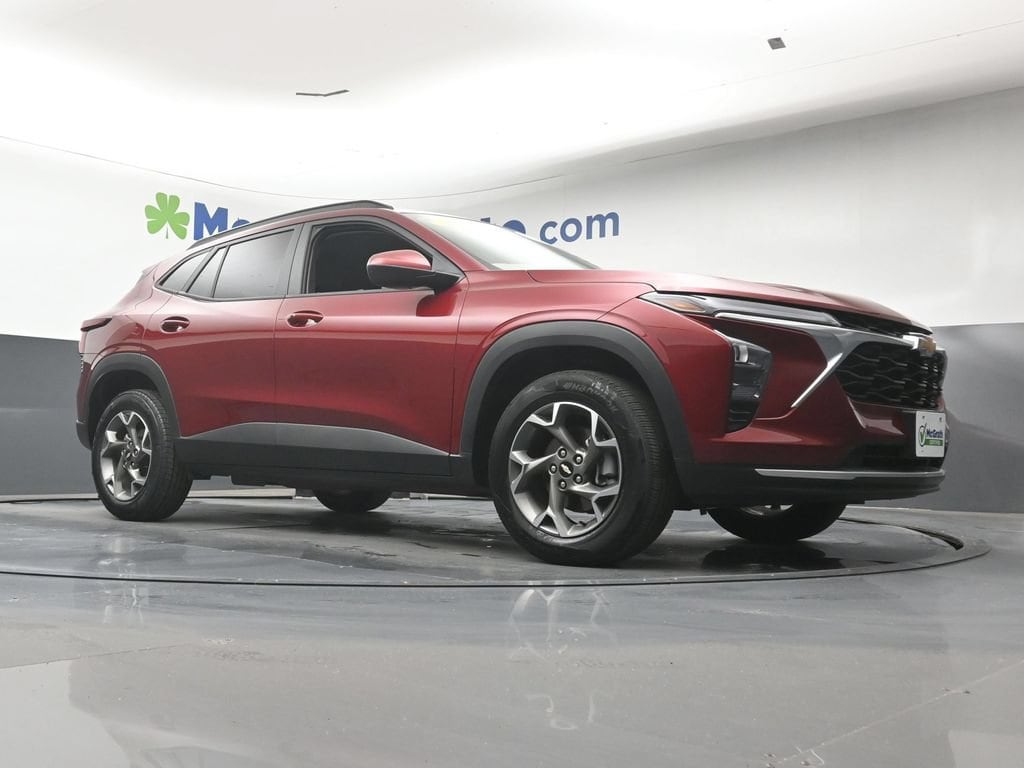2025 Chevrolet Trax LT - Photo 26