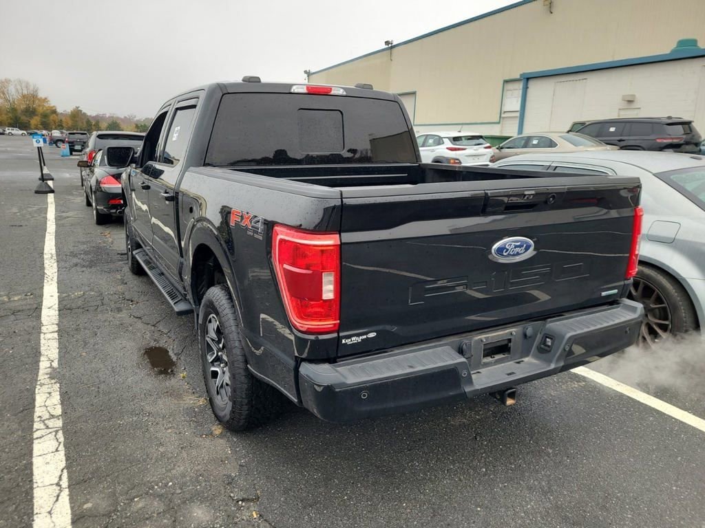 2022 Ford F-150 XL photo 3