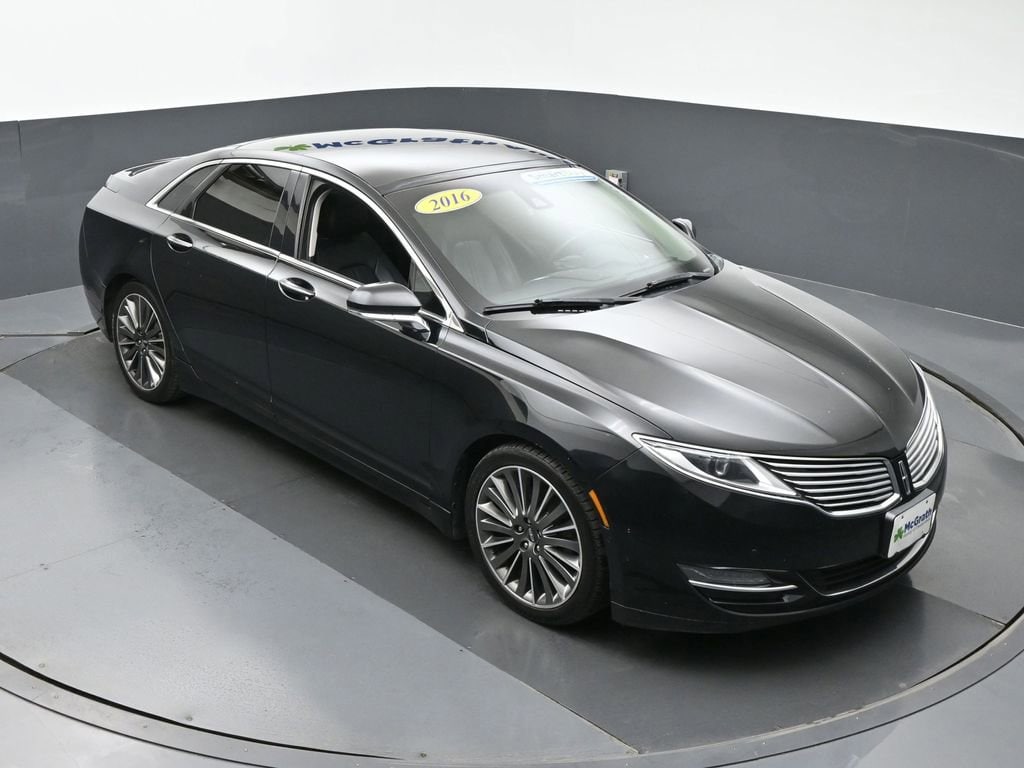 Used 2016 Lincoln MKZ Base with VIN 3LN6L2J9XGR602856 for sale in Cedar Rapids, IA