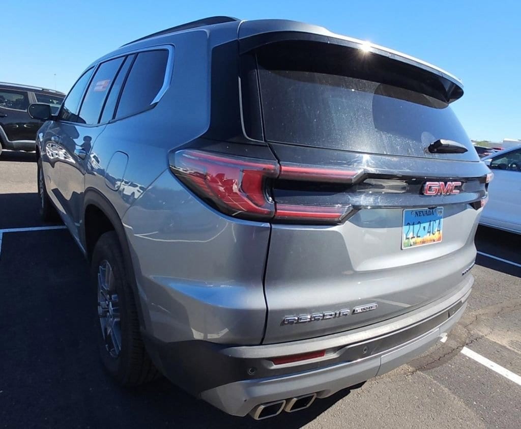Used 2025 GMC Acadia Elevation SUV