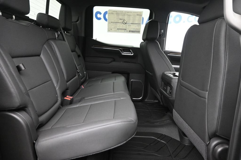 2026 Chevrolet Silverado 1500 LT - Photo 10