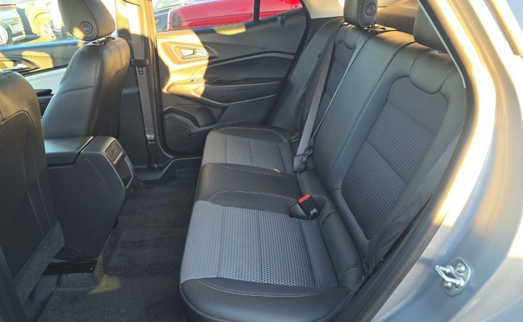 Used 2025 Chevrolet Trax LT SUV