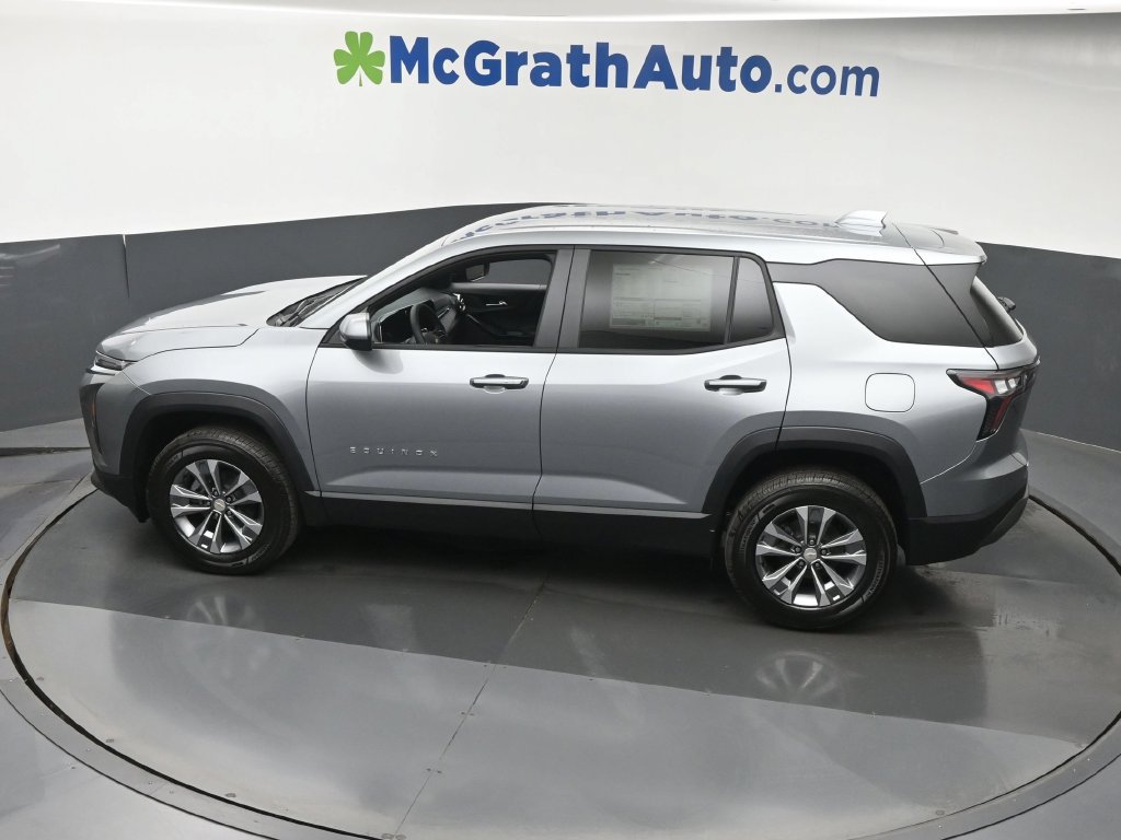 2027 Chevrolet Equinox LT - Photo 24