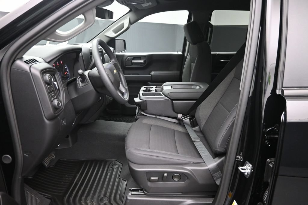 2026 Chevrolet Silverado 1500 Custom - Photo 15
