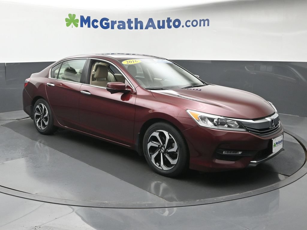 Used 2016 Honda Accord EX-L with VIN 1HGCR2F82GA059522 for sale in Cedar Rapids, IA