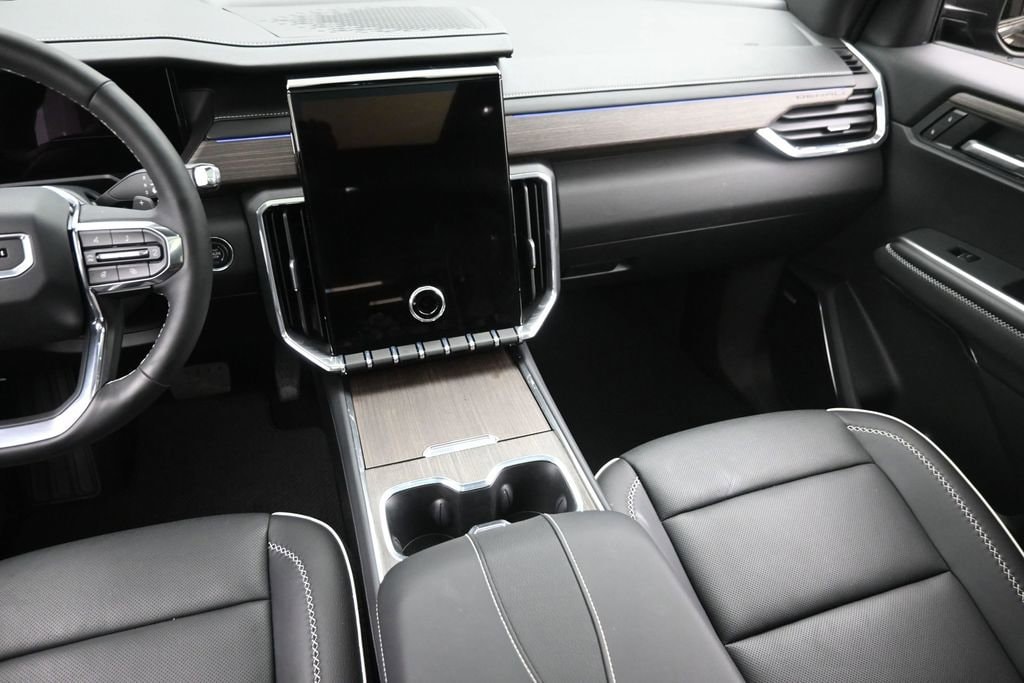 2026 GMC Acadia Denali - Photo 16