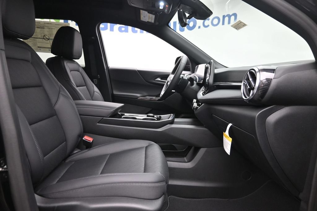 2027 Chevrolet Equinox LT - Photo 9
