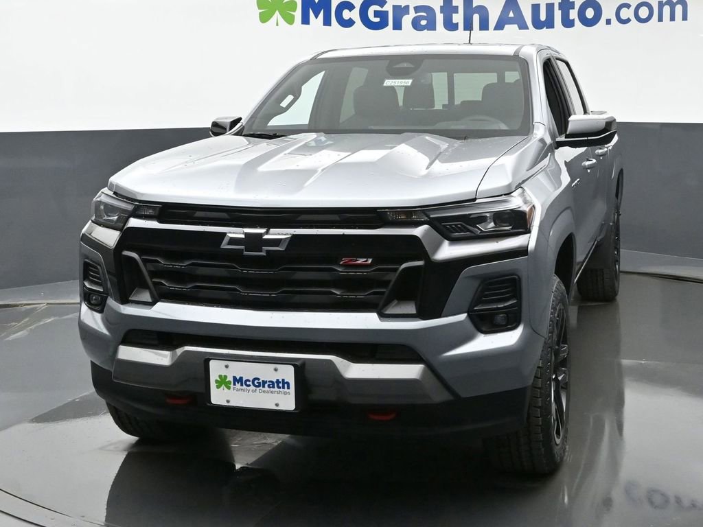 2025 Chevrolet Colorado Z71 photo 4