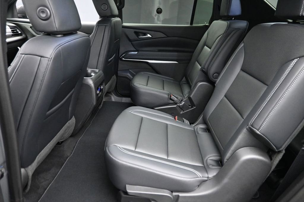 2026 Chevrolet Traverse LT - Photo 14