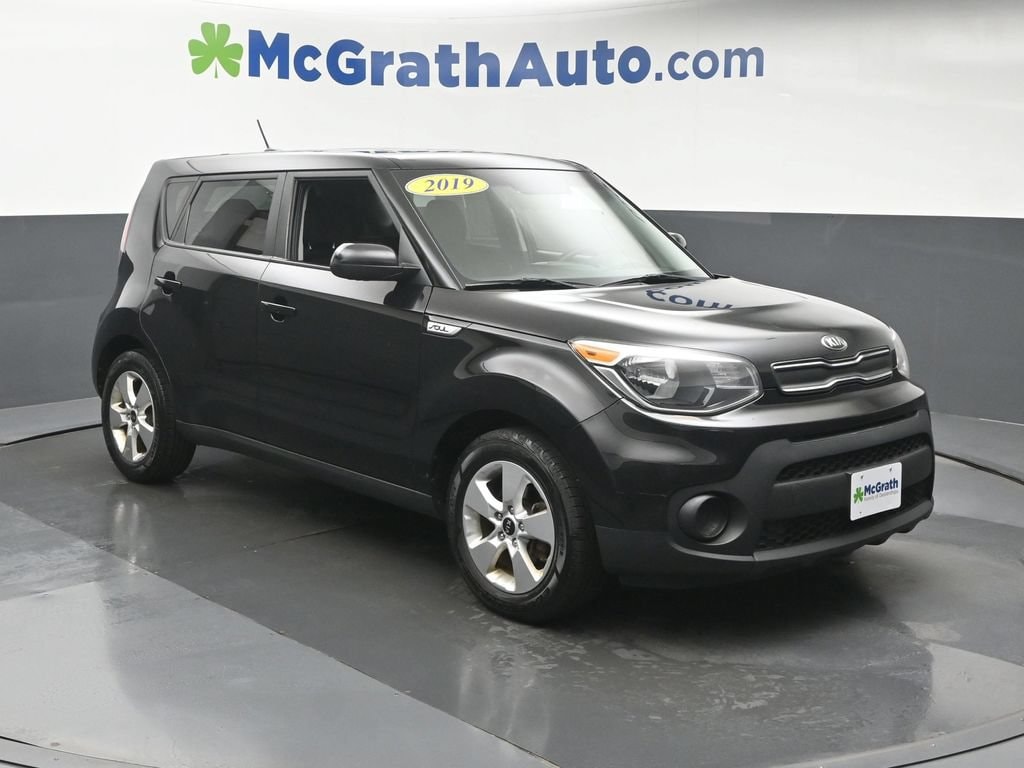 Used 2019 Kia Soul Base with VIN KNDJN2A25K7679954 for sale in Cedar Rapids, IA