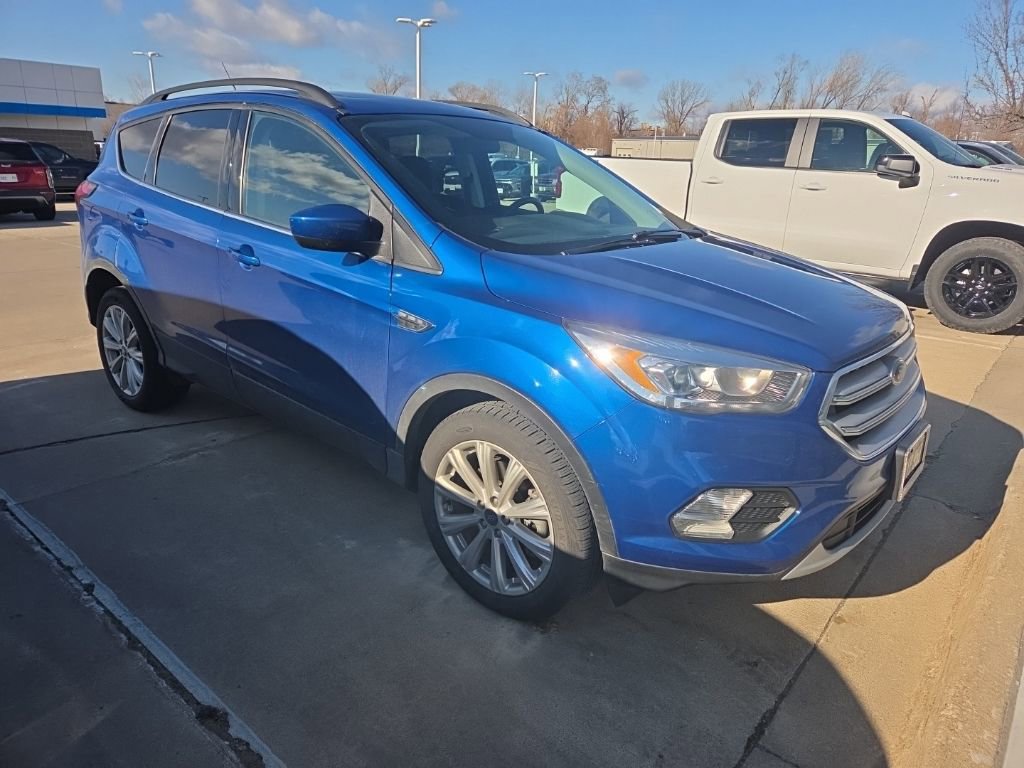 2019 Ford Escape SEL photo 3