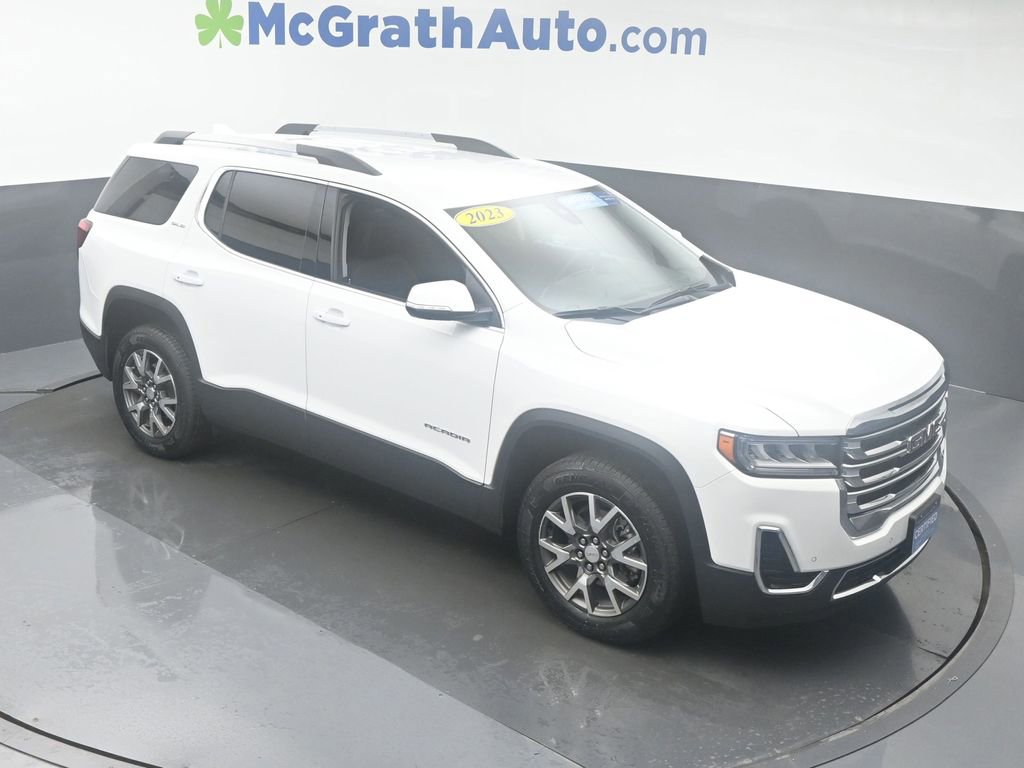 2023 Gmc Acadia SLE photo 2