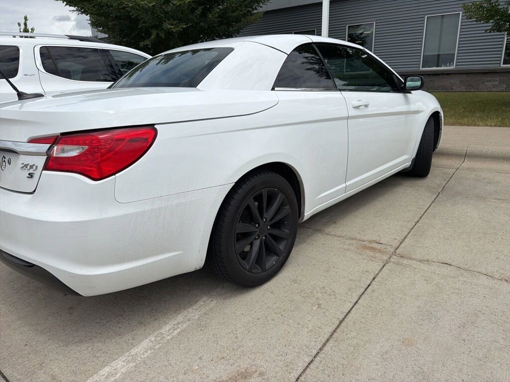 Used 2011 Chrysler 200 S Convertible