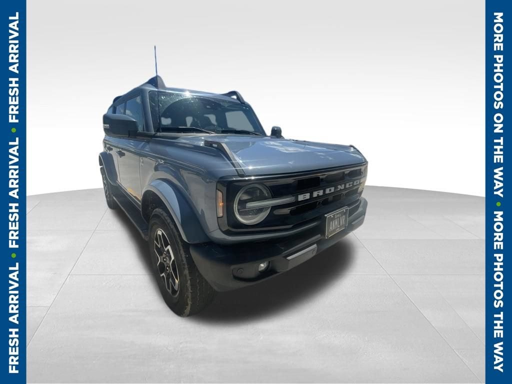 2023 Ford Bronco Outer Banks 4x4's photo