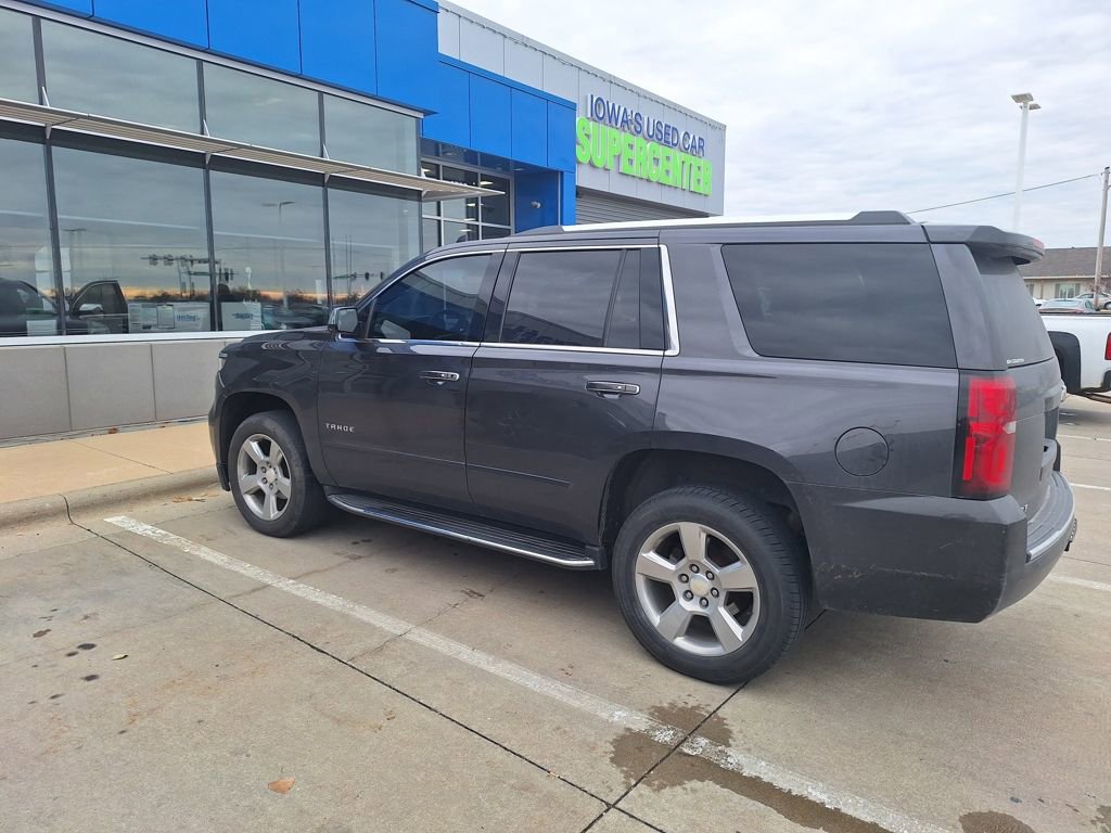 2018 Chevrolet Tahoe Premier photo 2