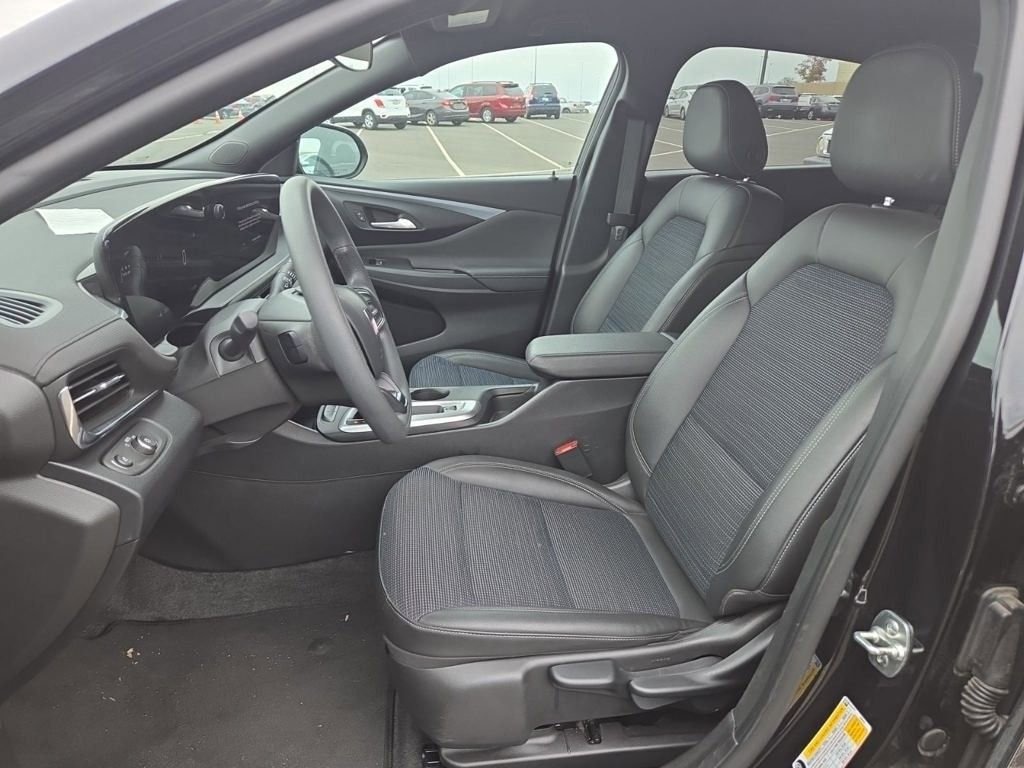 Used 2025 Buick Envista Preferred SUV