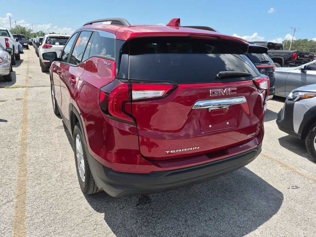 Used 2023 GMC Terrain SLE SUV