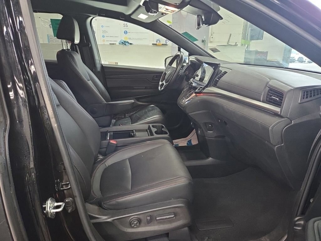 Used 2023 Honda Odyssey Sport Van