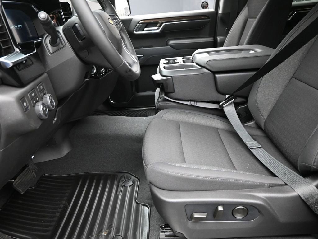 2026 Chevrolet Silverado 1500 LT - Photo 16