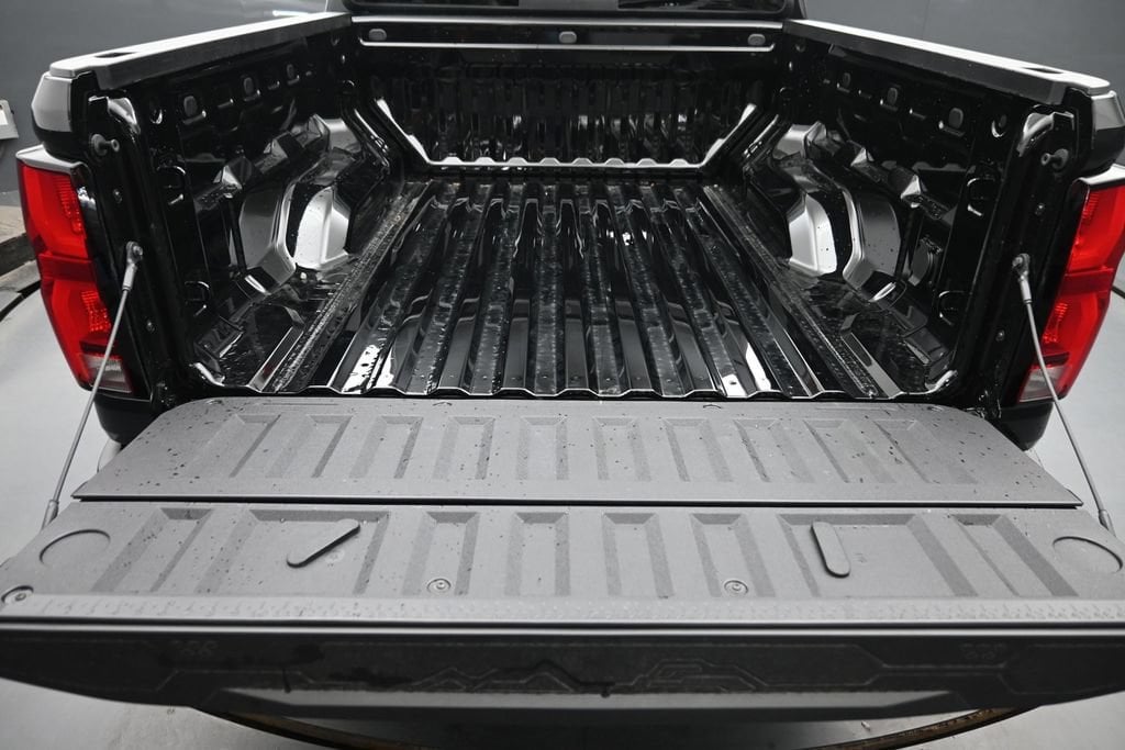 2026 Chevrolet Colorado LT - Photo 11