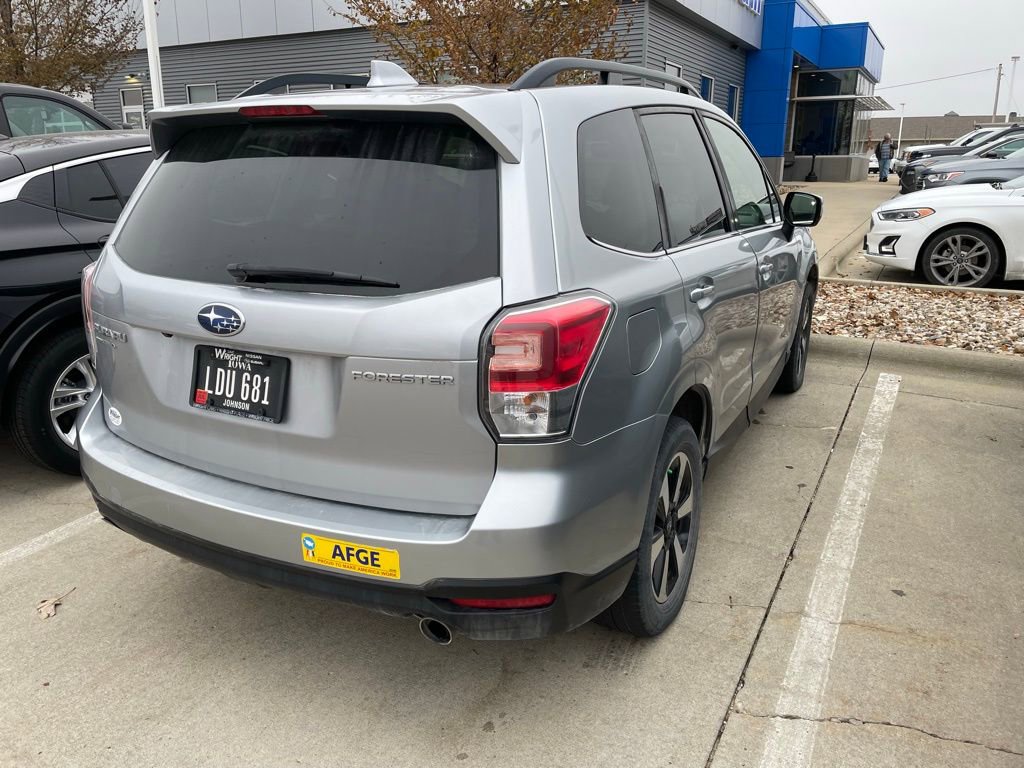 2018 Subaru Forester Limited photo 3