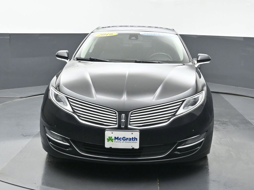 2016 Lincoln MKZ Base photo 3