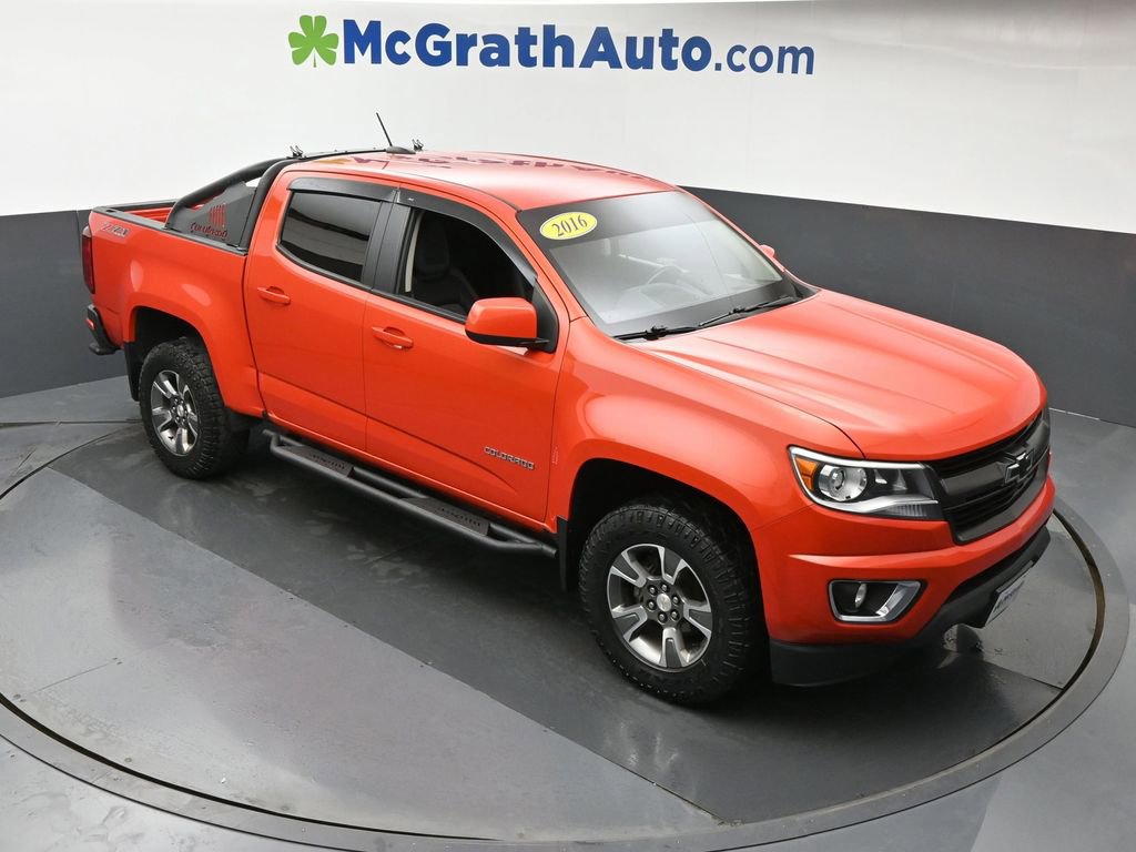 2016 Chevrolet Colorado Z71 photo 2