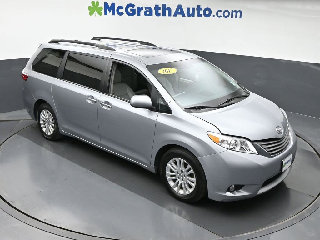 Used 2017 Toyota Sienna XLE Premium with VIN 5TDYZ3DC7HS817666 for sale in Cedar Rapids, IA
