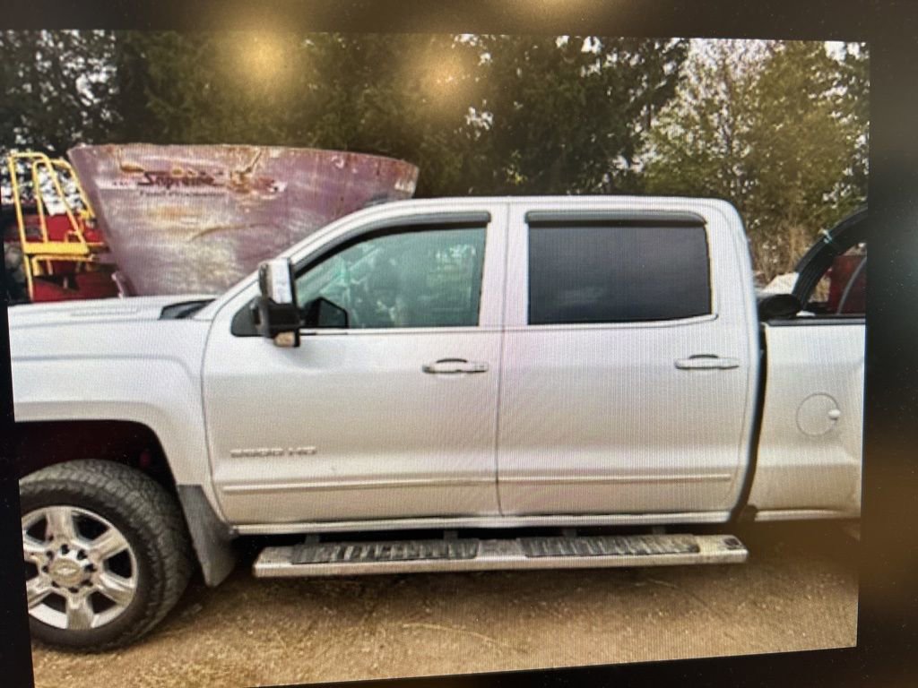 2018 Chevrolet Silverado 2500HD LTZ photo 3