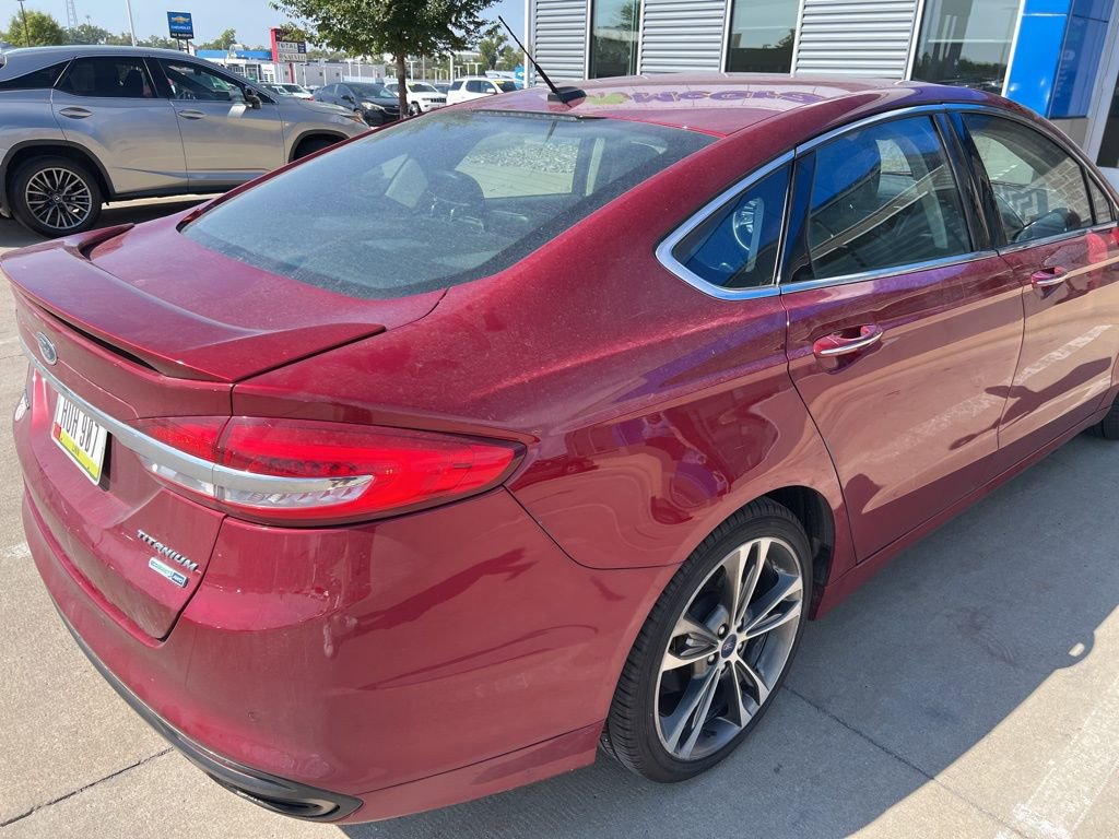 2017 Ford Fusion Titanium photo 2