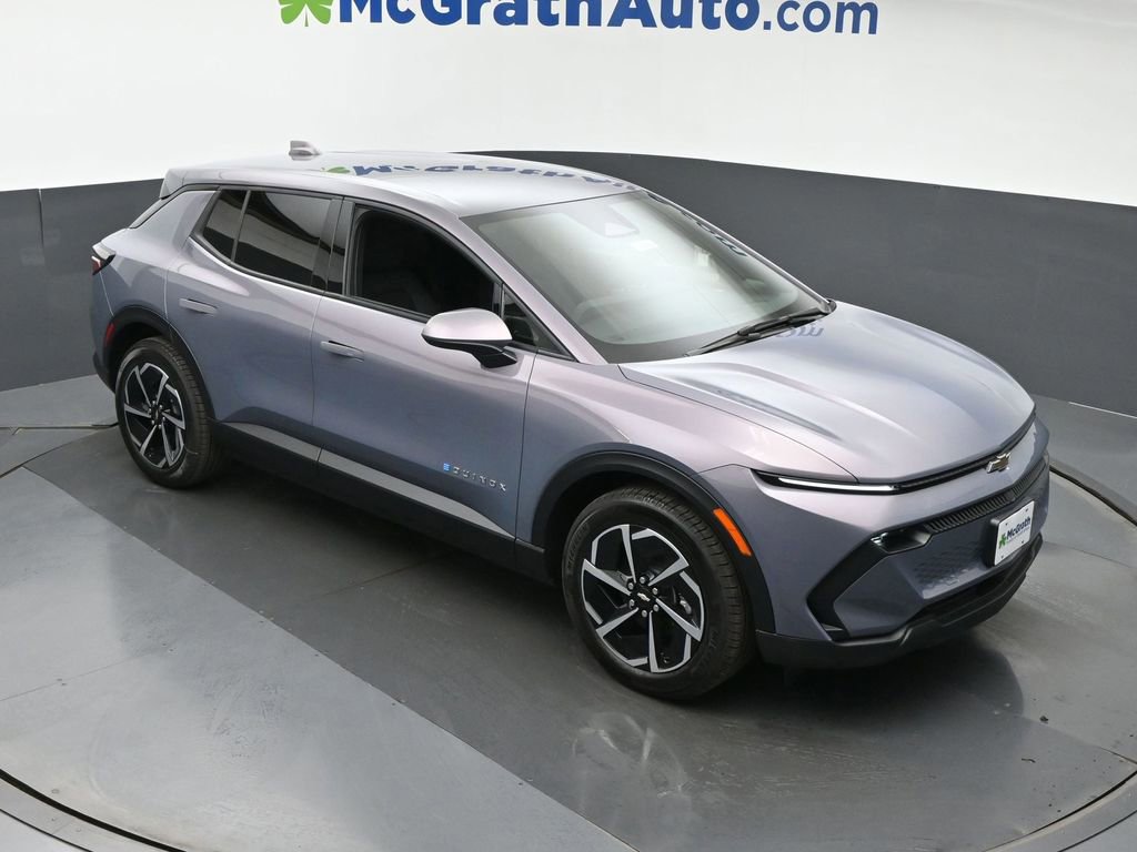 2026 Chevrolet Equinox EV 1LT photo 2