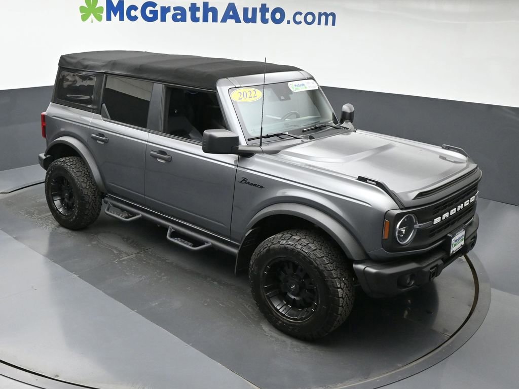 2022 Ford Bronco Base photo 2