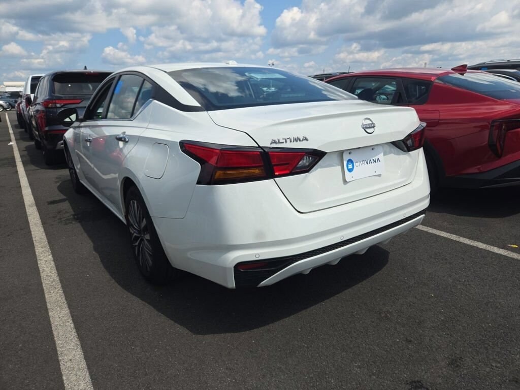Used 2025 Nissan Altima SV Sedan