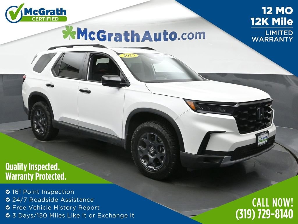 2025 Honda Pilot TrailSport AWD's photo