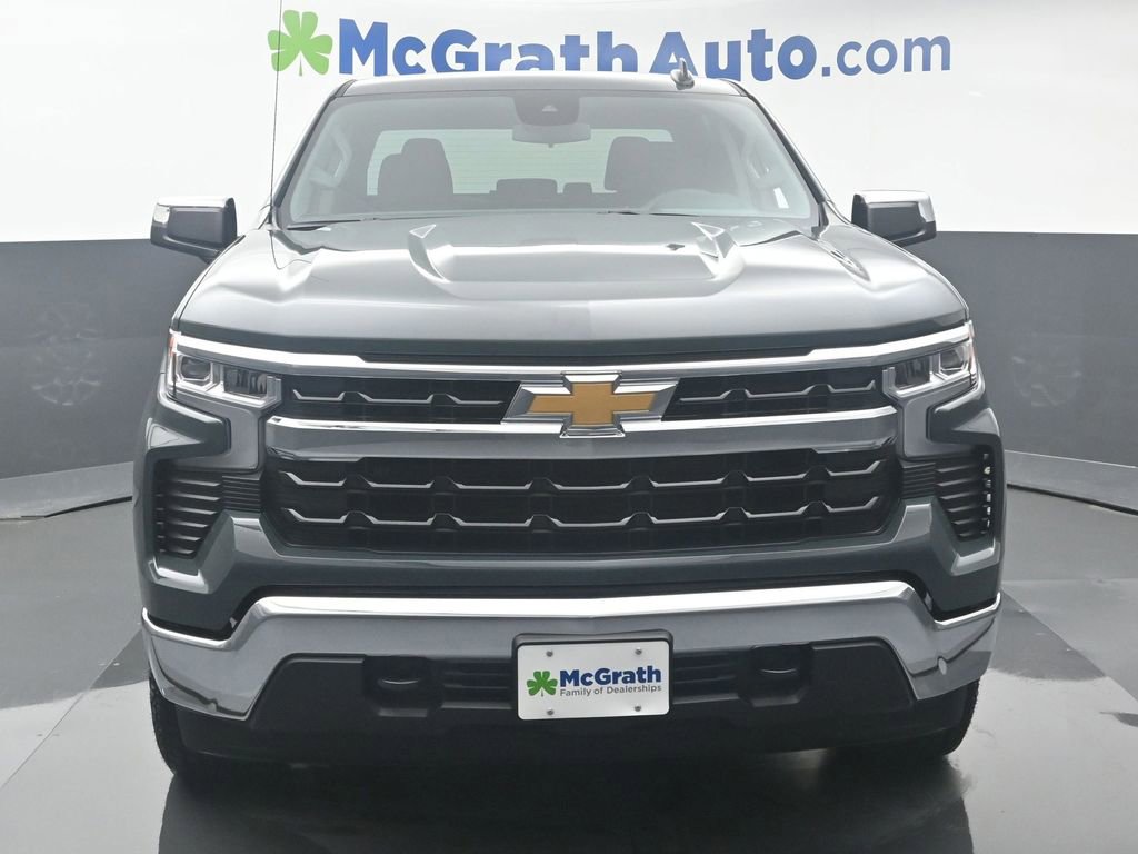 2025 Chevrolet Silverado 1500 LT photo 3
