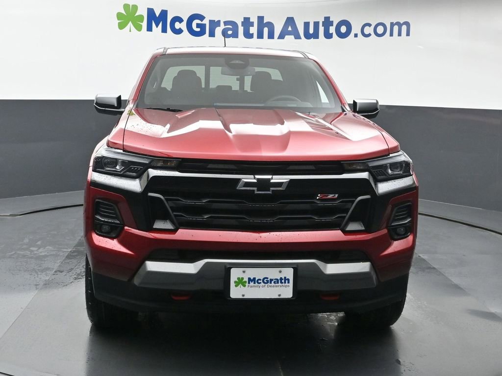 2025 Chevrolet Colorado Z71 photo 3