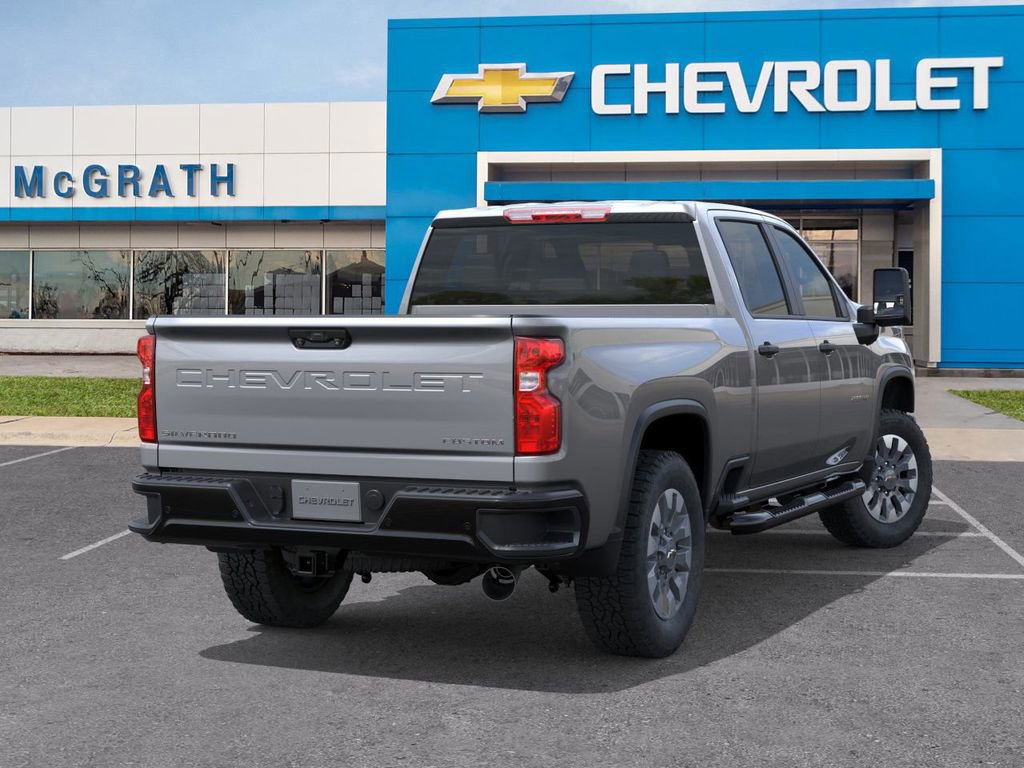 2026 Chevrolet Silverado 2500HD Custom photo 4